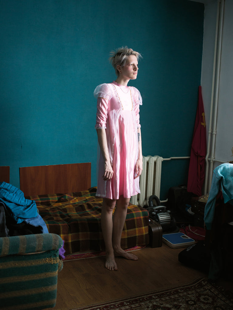 WHILE I WAS WAITING – Julia Autz