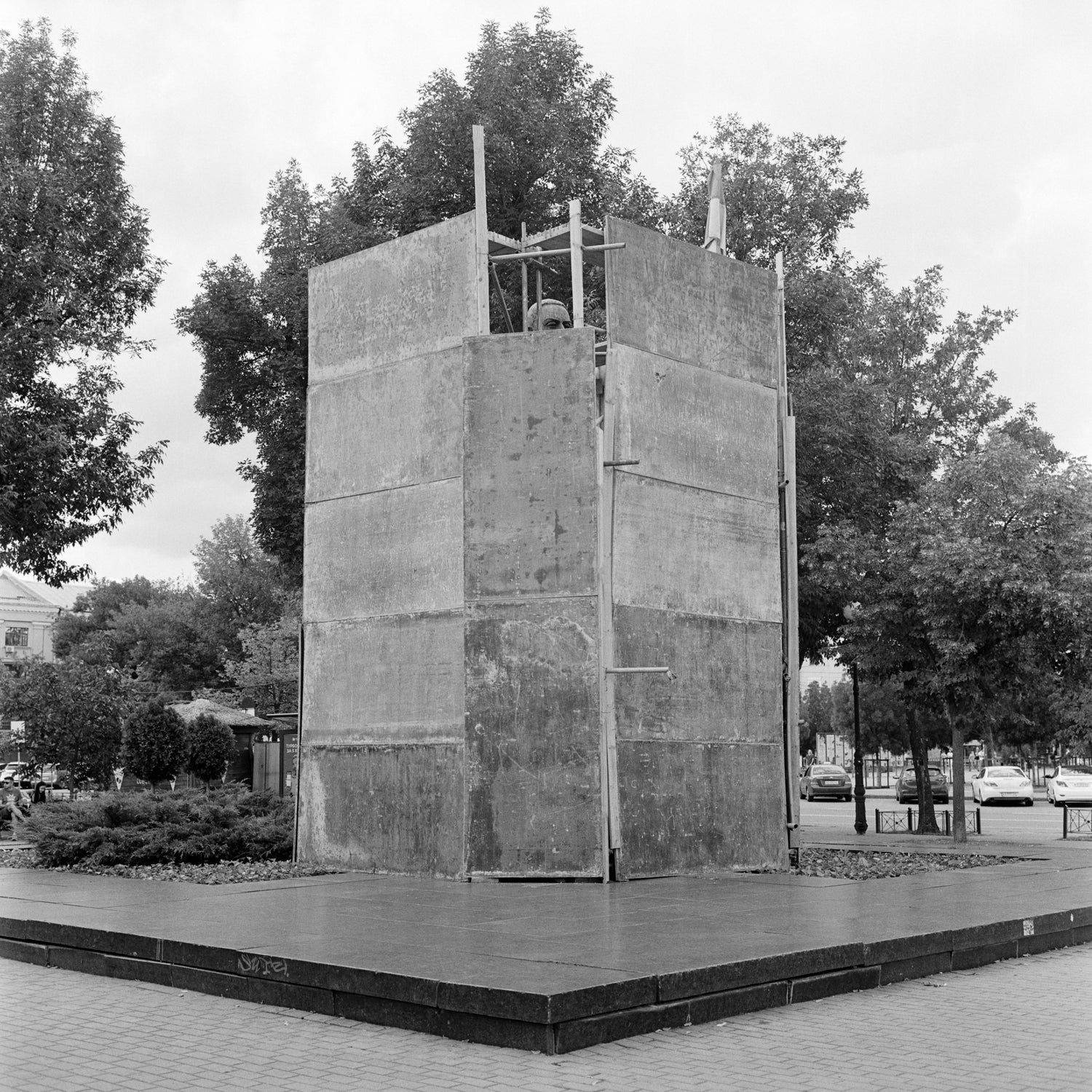 LAYERS – Konrad Dobrucki